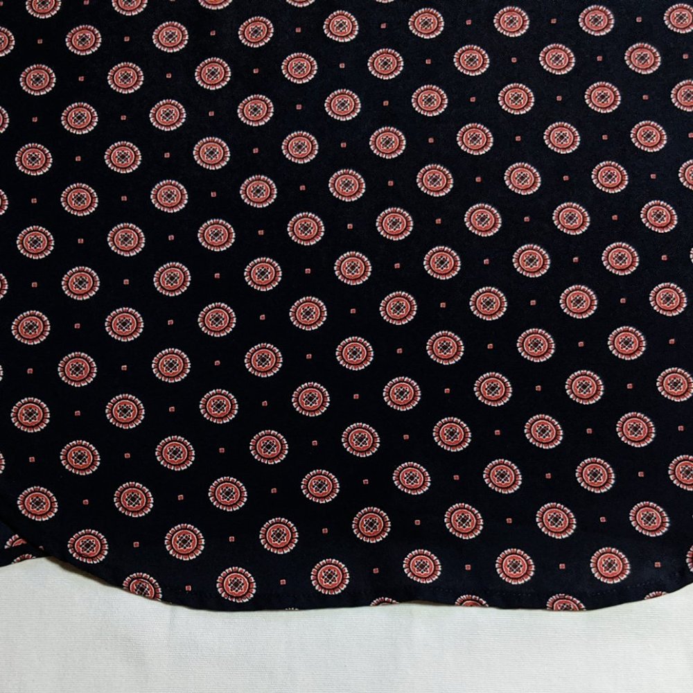 Banana Republic blouse. - Picture 5 of 6